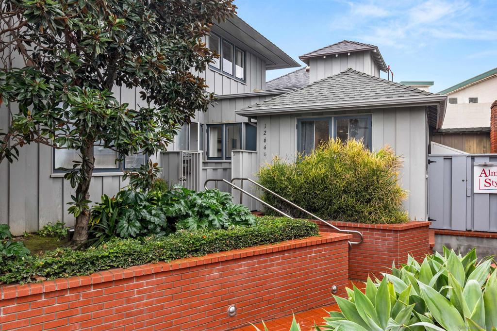 1264 Prospect Street - photo 2