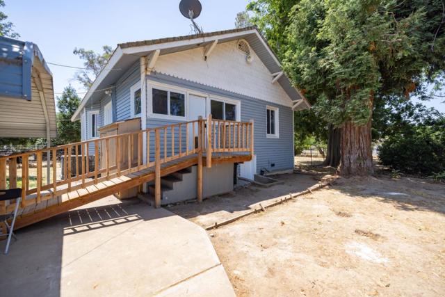 11835 Hobday Road, Wilton CA: https://media.crmls.org/mediaz/6452409a-b587-43af-9c90-cc3c55db6144.jpg