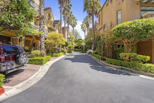 233 Villa Mar Vista, Santa Cruz CA: https://media.crmls.org/mediaz/645242f3-c744-4fcd-9b62-cee6cda51df6.jpg