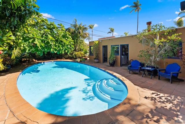 4965 Marlborough Drive, San Diego CA: https://media.crmls.org/mediaz/6452d47e-2ceb-4e75-b1be-09bc63955ab9.jpg