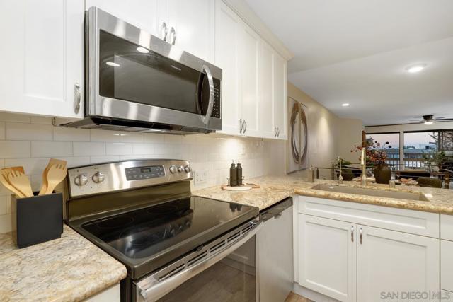 Image 13 of 43 For 2932 Lawrence St