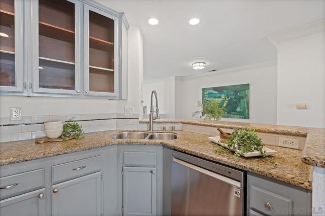 4347 Nobel Dr, San Diego CA: https://media.crmls.org/mediaz/6452fbfd-deba-4076-b9d2-f4085e96d540.jpg