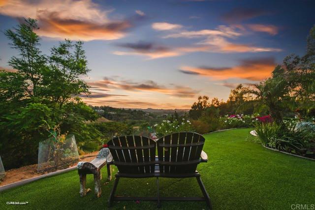16531 Zumaque, Rancho Santa Fe CA: https://media.crmls.org/mediaz/64533e17-0a9a-4584-97e3-653a89301403.jpg