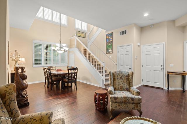 985 Corte Augusta, Camarillo CA: https://media.crmls.org/mediaz/64533eb7-a561-477e-97b9-1f8239898bb1.jpg