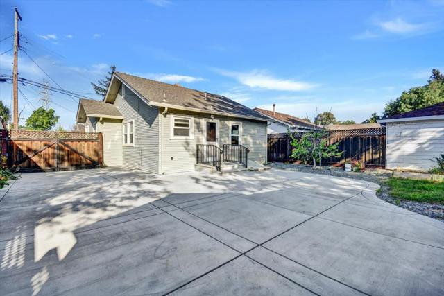 998 Ramona Court, San Jose CA: https://media.crmls.org/mediaz/64536893-4275-454d-affb-b05c3b5c8645.jpg