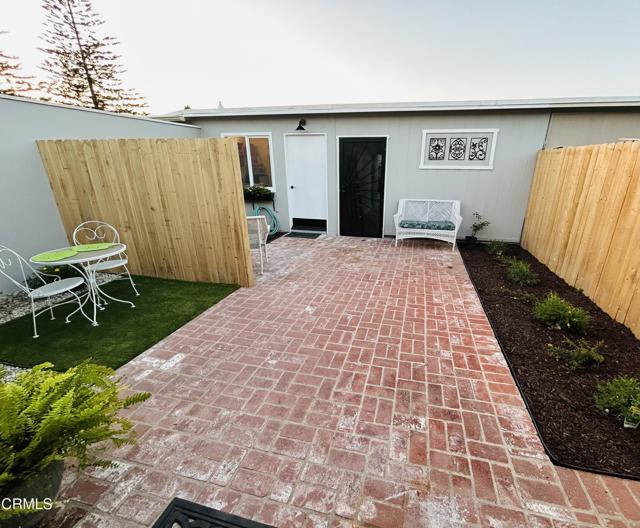 163 E Bowling Green, Port Hueneme CA: https://media.crmls.org/mediaz/64536b6b-e2ce-43c9-815c-87680ad2445f.jpg