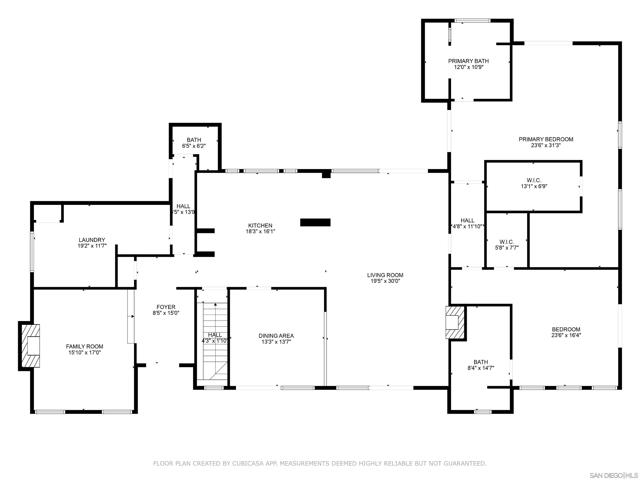 12982 Polvera Ct, San Diego CA: https://media.crmls.org/mediaz/6453cb87-cb03-4fe9-8325-aa6356a9ddae.jpg