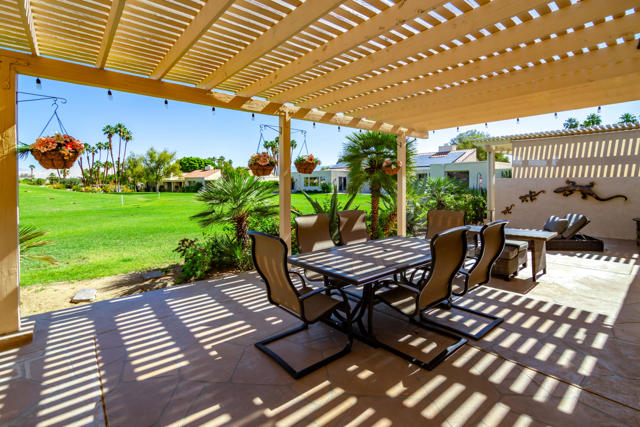 628 Hospitality Drive, Rancho Mirage CA: https://media.crmls.org/mediaz/6453cdc8-6769-4290-bdc1-a4994c776ea1.jpg