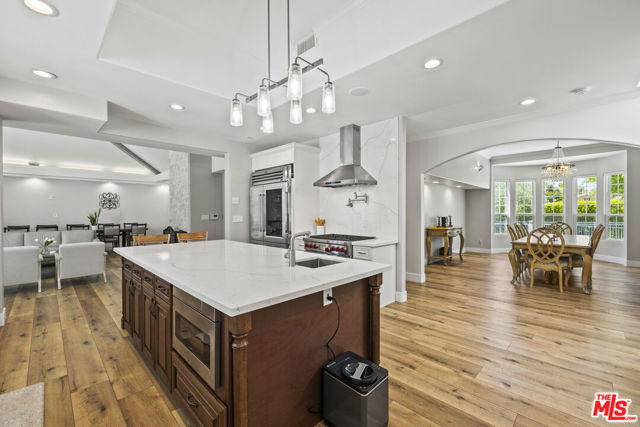 8944 Enfield Avenue, Sherwood Forest CA: https://media.crmls.org/mediaz/6453e2bb-f605-46bf-93a7-79b415202926.jpg
