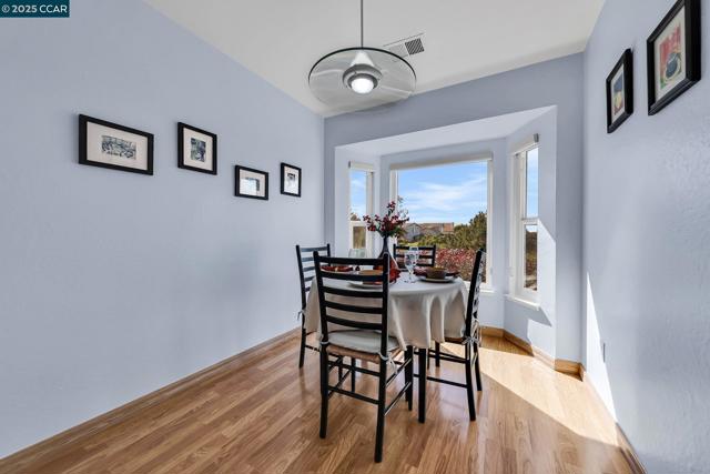 1310 Lewis Ln, Pinole CA: https://media.crmls.org/mediaz/6454590d-4b88-4ede-a829-6c49551d1076.jpg