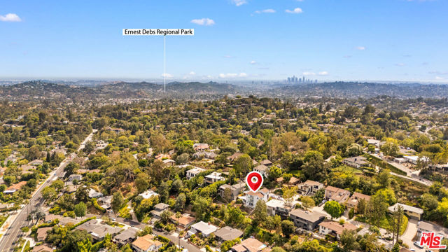 334 Anita Drive, Pasadena CA: https://media.crmls.org/mediaz/64549622-6899-4bfd-a474-4867b747203a.jpg