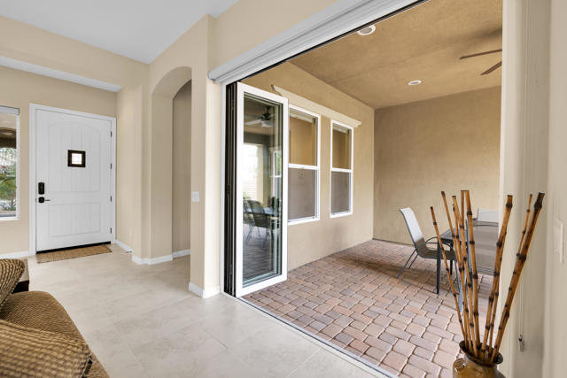 57816 Barristo Circle, La Quinta CA: https://media.crmls.org/mediaz/6454dfb3-3a6e-41b2-b992-b93cc52c1ba2.jpg