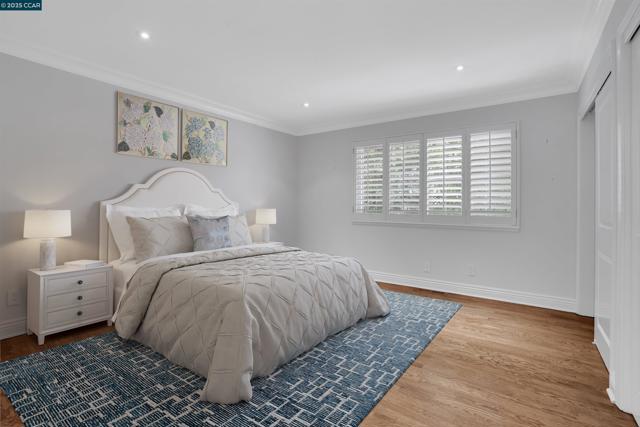 2345 San Miguel Dr, Walnut Creek CA: https://media.crmls.org/mediaz/64558883-57f2-40f0-b035-3d7aca1257af.jpg