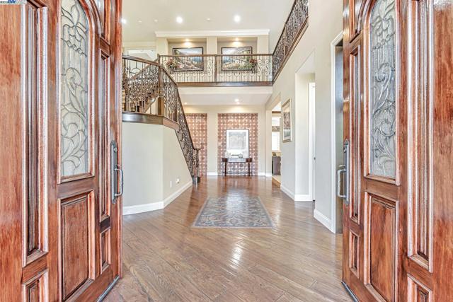 2734 E Sugar Hill Ter, Dublin CA: https://media.crmls.org/mediaz/64560a18-1e20-4bbe-b0bf-39405bd02d6d.jpg
