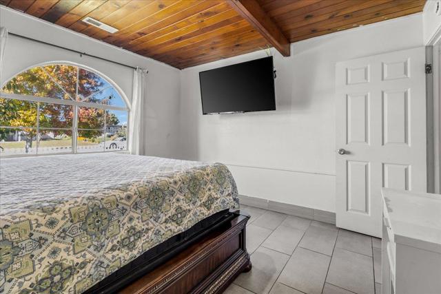 1238 Granada Avenue, Salinas CA: https://media.crmls.org/mediaz/64570ebd-e983-4226-856a-cac64d93b4df.jpg