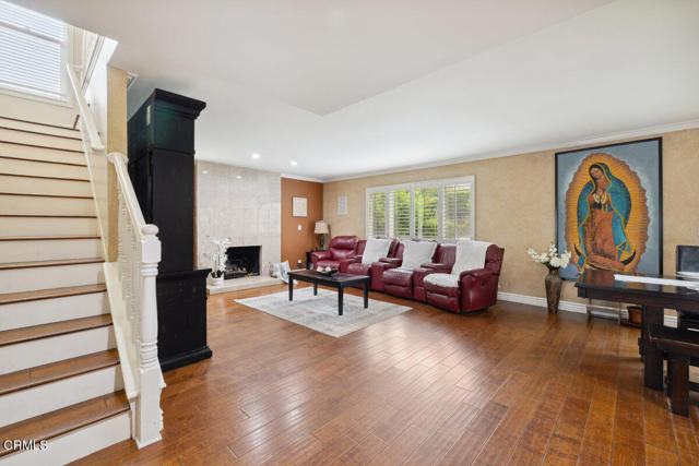 Detail Gallery Image 10 of 29 For 1519 Lyndhurst Ave, Camarillo,  CA 93010 - 4 Beds | 2 Baths