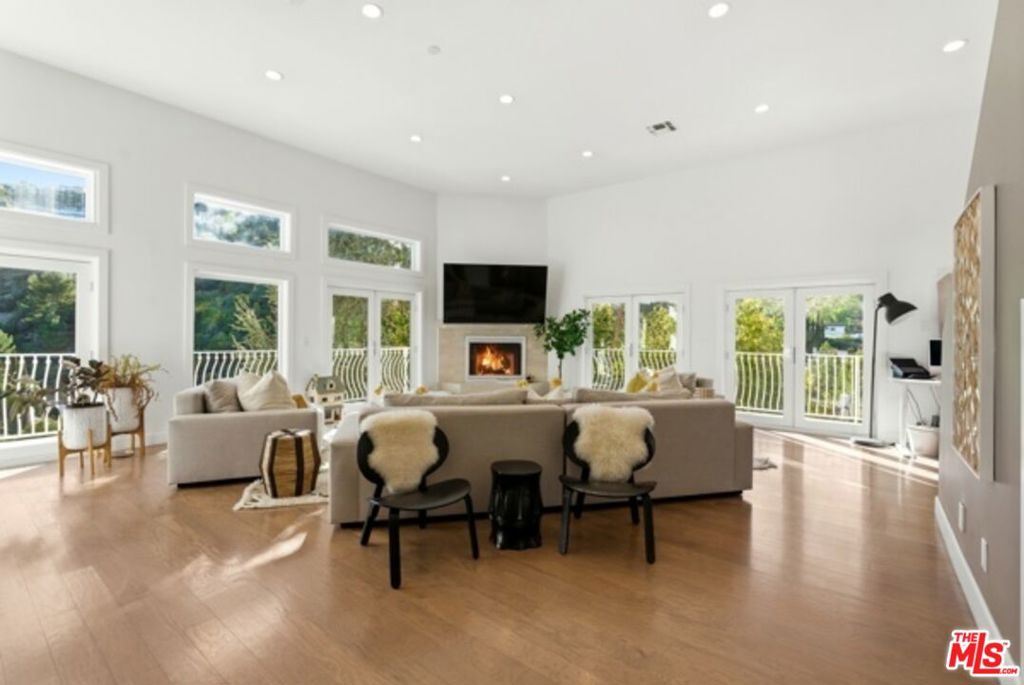 MLS #26858279 image #26