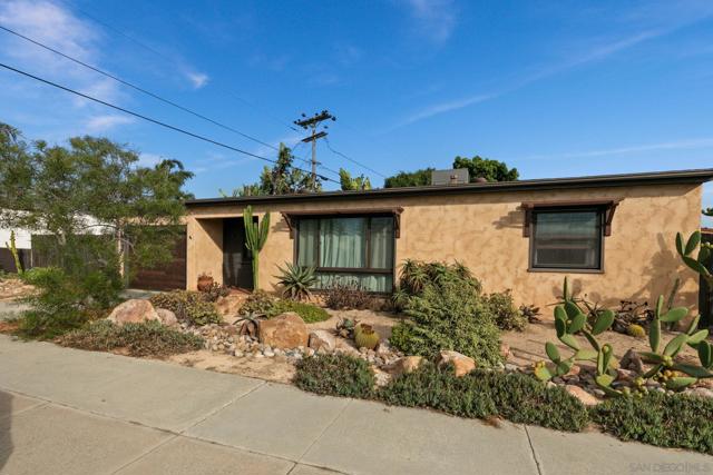 4407 Dakota Drive, San Diego CA: https://media.crmls.org/mediaz/6458a774-8ca5-41f0-957c-c14962794520.jpg