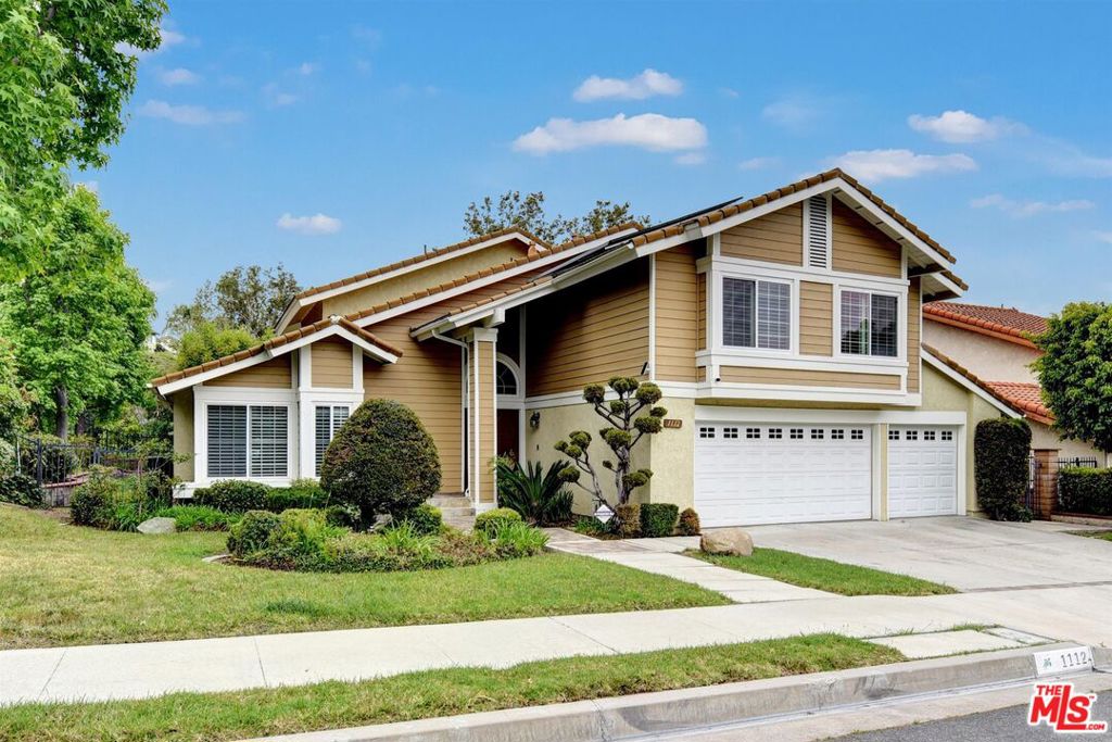1112 N Palo Loma Place