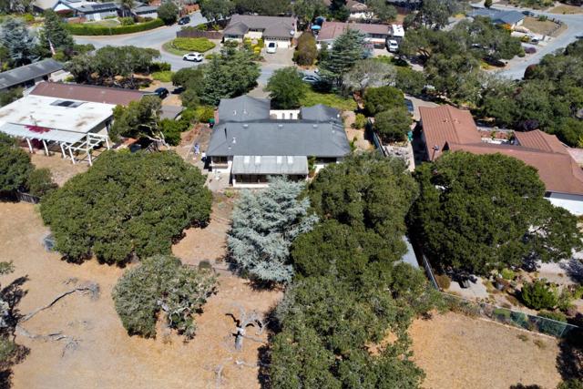 9495 S Century Oak Road, Salinas CA: https://media.crmls.org/mediaz/6459c8fc-289c-4ffa-960c-e6c8bc95b0dc.jpg