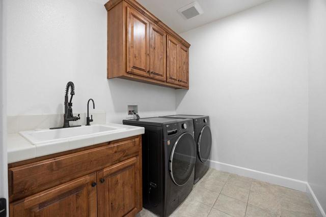 2953 Pebble Beach Circle, Fairfield CA: https://media.crmls.org/mediaz/645b401e-6f20-4fa0-abb9-3e7b47c1cad0.jpg