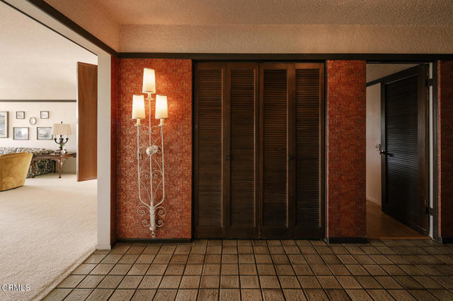 Detail Gallery Image 12 of 74 For 5703 Catherwood Dr, La Canada Flintridge,  CA 91011 - 3 Beds | 2/1 Baths