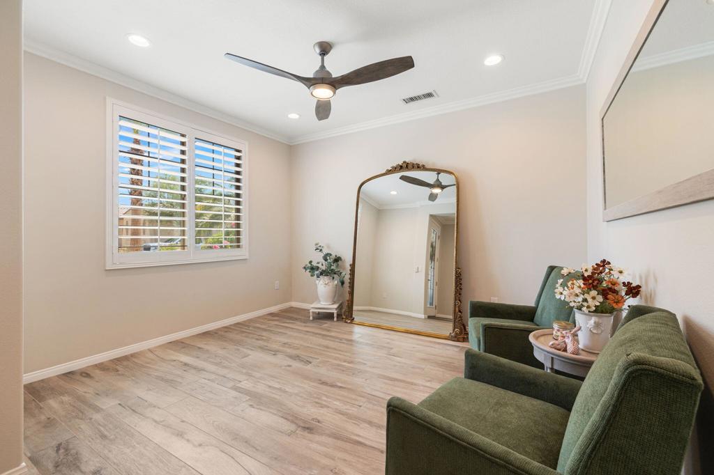 MLS #219135588DA image #5