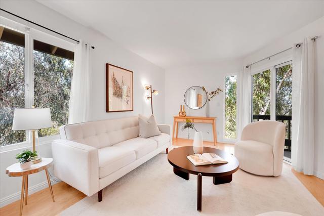 Detail Gallery Image 4 of 31 For 7077 Camino Pacheco, San Diego,  CA 92111 - 2 Beds | 2 Baths