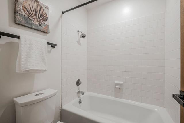 2700 Le Conte Avenue, Berkeley CA: https://media.crmls.org/mediaz/645d8e44-6880-429a-8c56-ac8fe139a602.jpg