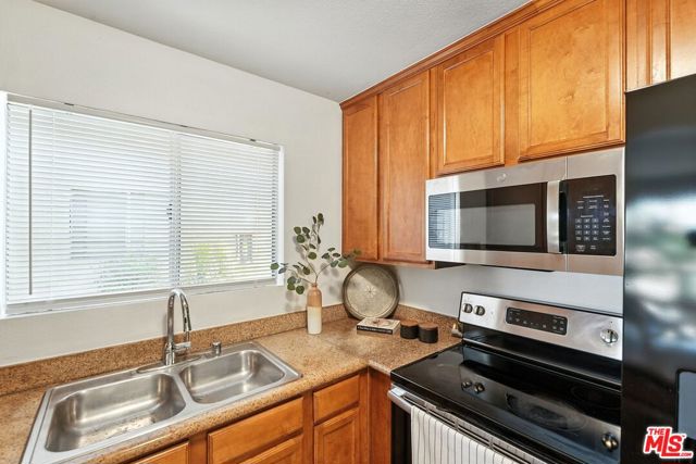 830 W Lincoln Avenue, Escondido CA: https://media.crmls.org/mediaz/645ec5ff-792d-46ba-a7f7-2acca1cf06d7.jpg