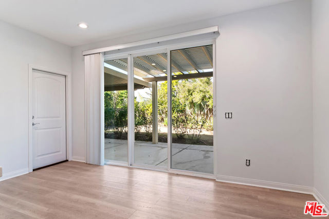 291 Santa Susana Road, Camarillo CA: https://media.crmls.org/mediaz/645f9a61-ab0b-4144-9a5e-a6e004f53684.jpg