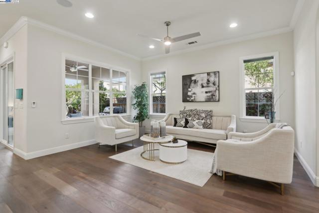 3454 Cinnamon Ridge Rd, San Ramon CA: https://media.crmls.org/mediaz/646006ce-6661-49e5-b0f0-a82a2bc2f9fb.jpg