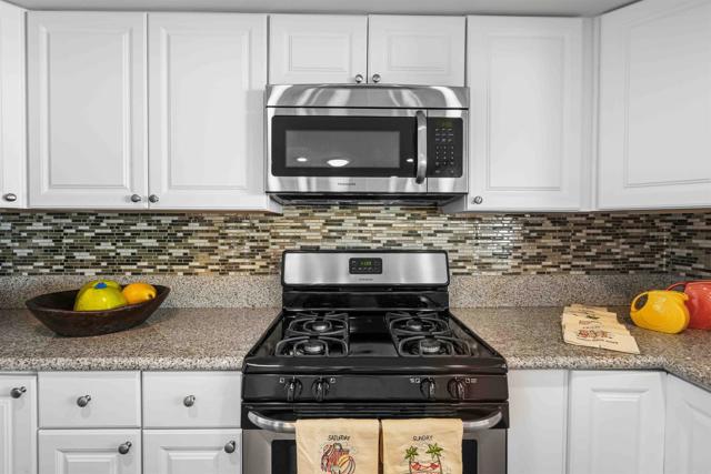 3439 Don Lorenzo Drive, Carlsbad CA: https://media.crmls.org/mediaz/64600b69-3910-4c5c-9f9c-f65cf318d2d2.jpg