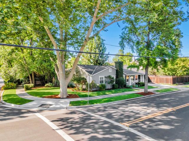 869 Byerley Avenue, San Jose CA: https://media.crmls.org/mediaz/64608d19-d58f-4f56-bf1d-8ca7069d645a.jpg