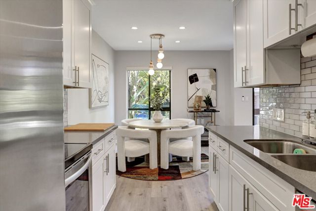 7300 Franklin Avenue, Los Angeles CA: https://media.crmls.org/mediaz/6461df8f-16a5-45d5-b4f8-591a4b822c0f.jpg