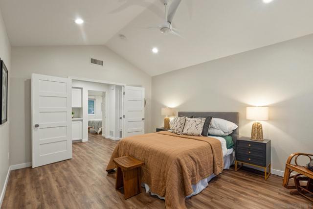 1736 Hill Top Lane, Encinitas CA: https://media.crmls.org/mediaz/6461fb15-a90a-4dd1-ae82-f4ff46af11f6.jpg