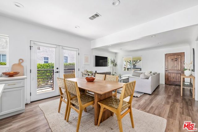 2311 W 78th Place, Inglewood CA: https://media.crmls.org/mediaz/64621ee0-1683-4502-a87e-4149d1d5ca5b.jpg