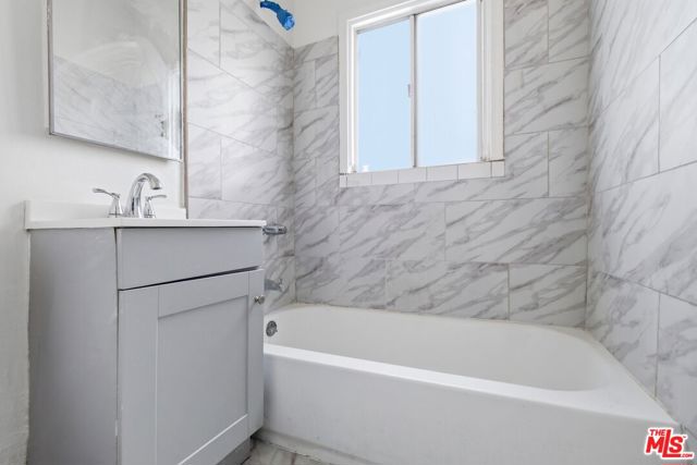 1570 E 110th Street, Los Angeles CA: https://media.crmls.org/mediaz/646292e0-d332-408a-80d0-3b9c0bd997f6.jpg