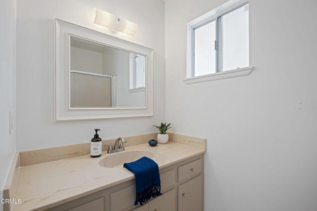 Detail Gallery Image 21 of 29 For 220 Frances St, Ventura,  CA 93003 - 3 Beds | 2 Baths
