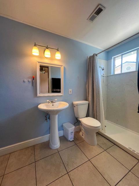 1449 Mercury Court, Milpitas CA: https://media.crmls.org/mediaz/646355e9-b2d0-47c8-a3e8-789f4e1e1aab.jpg
