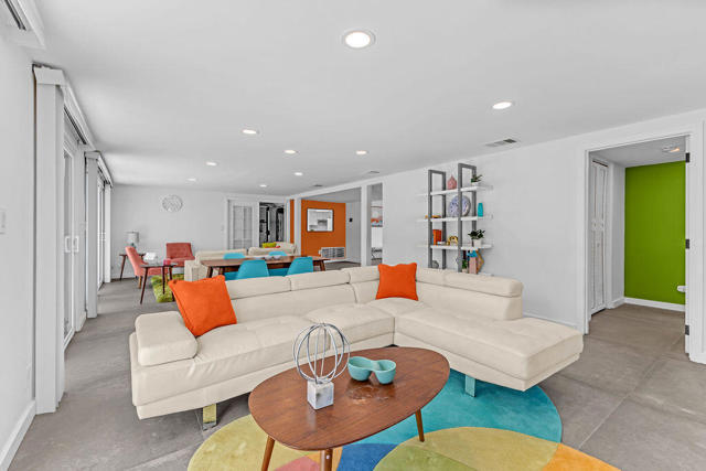 1075 E Sunny Dunes Road, Palm Springs, CA 92264