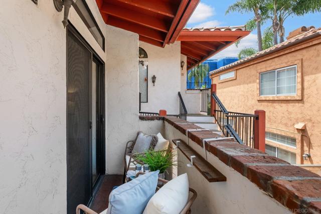 3709 7Th Ave, San Diego CA: https://media.crmls.org/mediaz/64652603-9712-4cba-b332-e51c6628e94a.jpg
