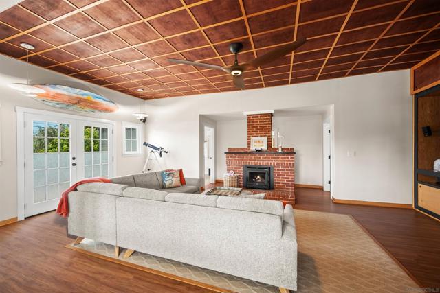 1971 Ebers Street, San Diego CA: https://media.crmls.org/mediaz/6465cdef-705a-4147-b20d-bc42153e46b0.jpg