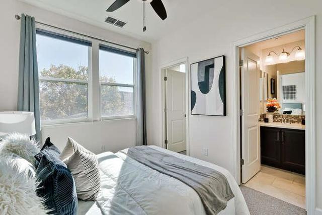 2045 Atlas Loop, Mountain View CA: https://media.crmls.org/mediaz/6465d89e-dbd2-4478-aeb0-15f808b8e461.jpg