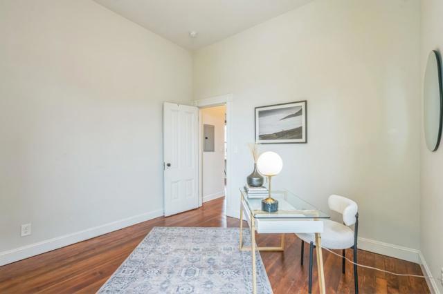 696 29th Street, Oakland CA: https://media.crmls.org/mediaz/64666a49-7af9-4c82-b1a9-1519f9af6ea8.jpg