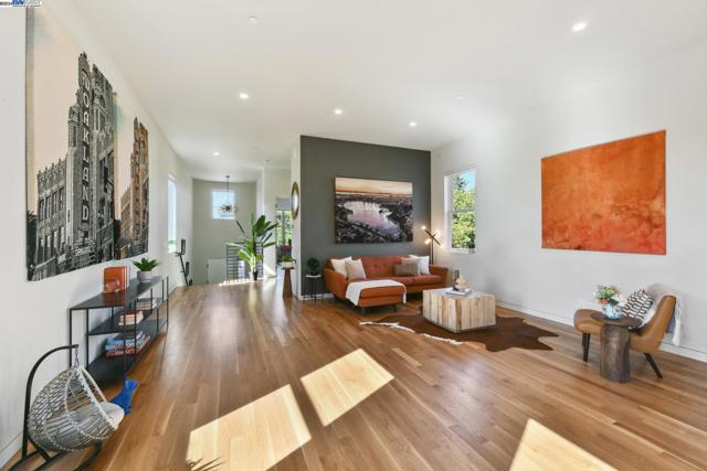 Image 9 of 51 For 730 Henry Street