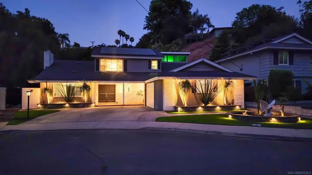 4711 ASHBY ST, San Diego CA: https://media.crmls.org/mediaz/64670bd2-ac7a-4de0-95aa-267b6a3b0c60.jpg