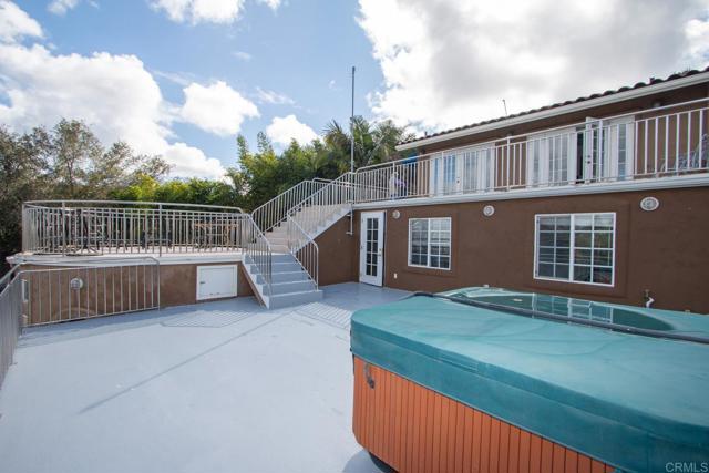 Detail Gallery Image 7 of 36 For 405 Solana Real, Fallbrook,  CA 92028 - 3 Beds | 3 Baths