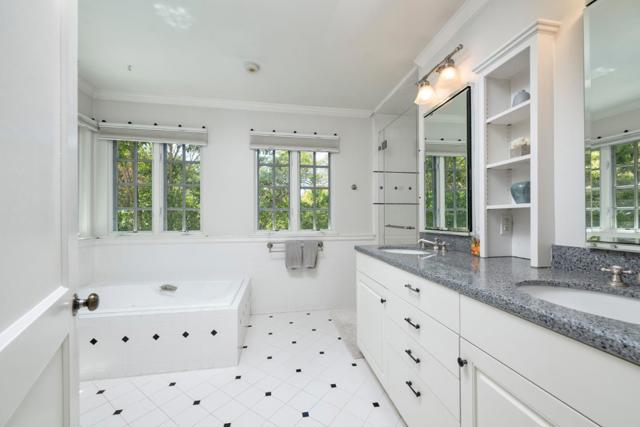 2820 Adeline Drive, Burlingame CA: https://media.crmls.org/mediaz/6467ac43-d0d6-45ad-a9d0-c377114a74fe.jpg