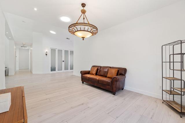Image 20 of 48 For 43875 Milan Court